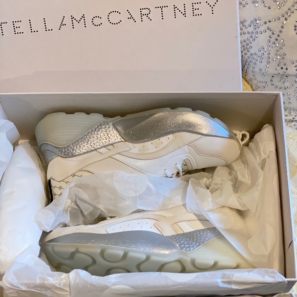 ❤️Stella McCartney Women's Low-Top Sneakers NWT - Picture 2 of 16